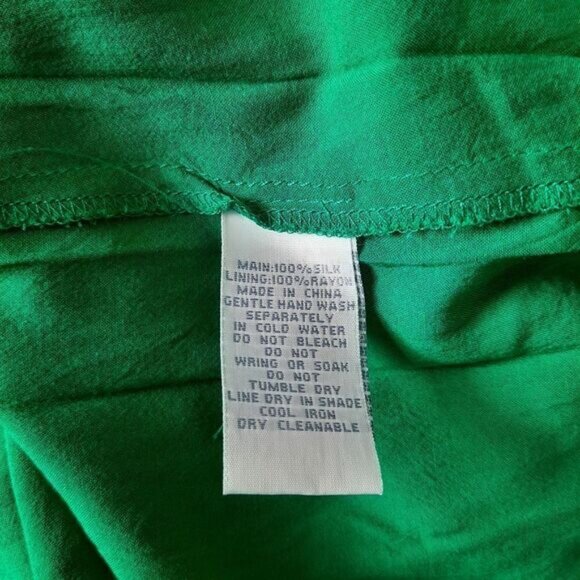 LIL / DIL Anthropologie 100% Silk V-Neck Tie Back Dress Kelly Green Sz XS Flawed - Picture 16 of 16